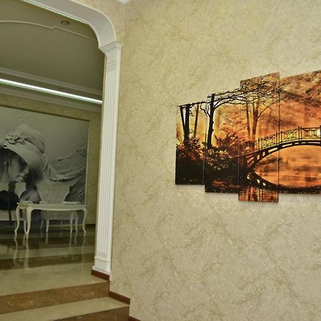 Khrchit Hotel Martuni Exterior foto